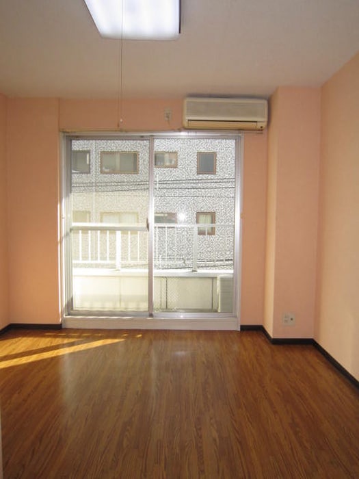 居室 ディアコート今里