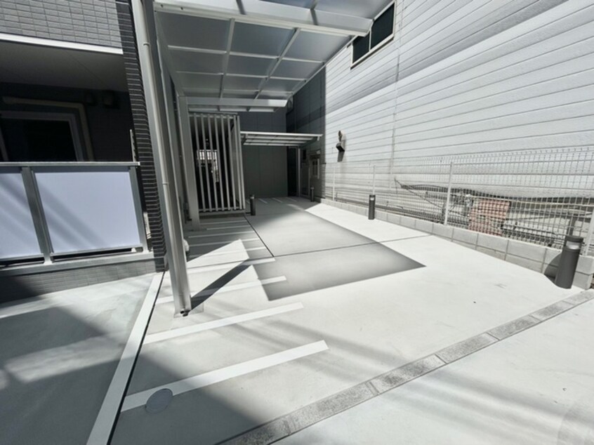 駐輪場 カルム共栄