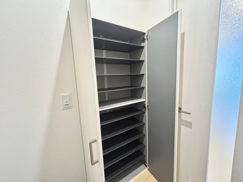 靴箱 カルム共栄