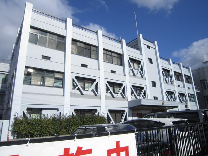 大阪府池田警察署(警察署/交番)まで23m カルム共栄マンション