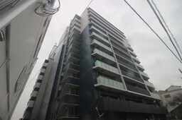 建築中