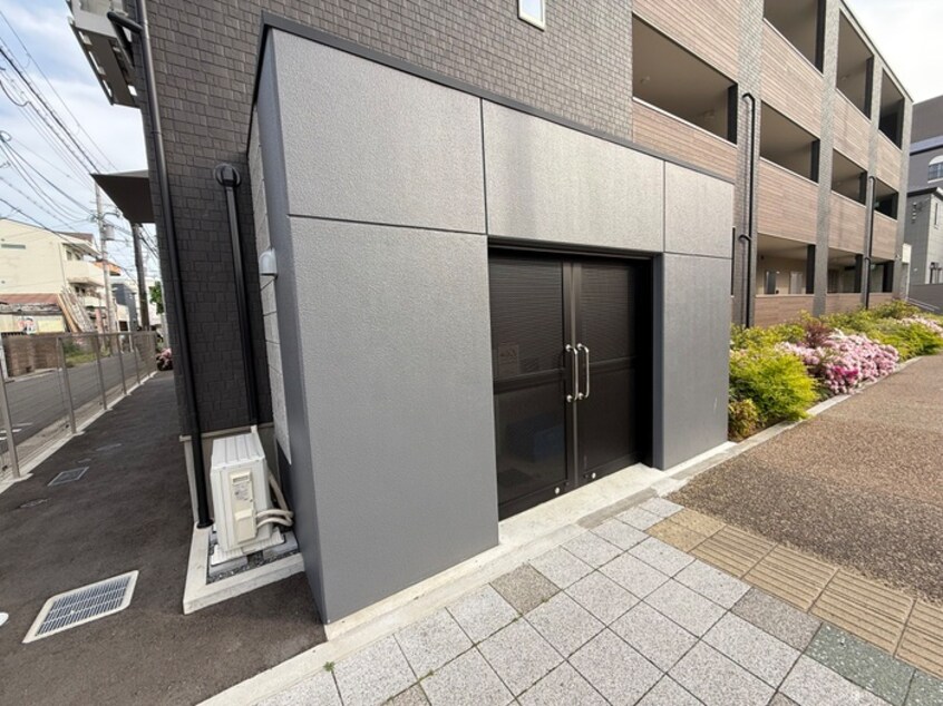 建物設備 ル・コンフリエ