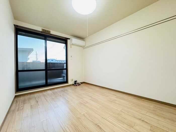 居室 ドミール仁川