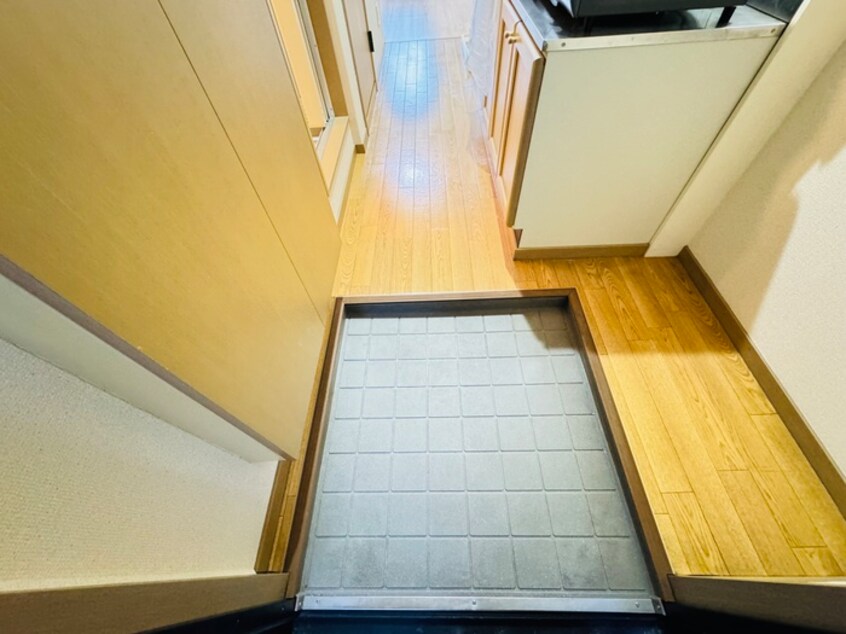 玄関 ドミール仁川