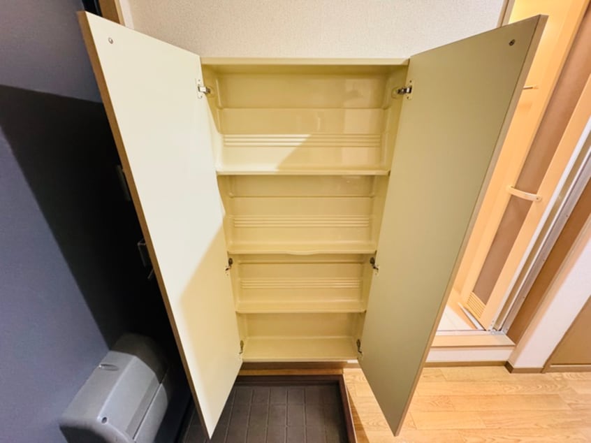 靴箱 ドミール仁川