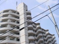 ディオフェルティ枚岡（307)