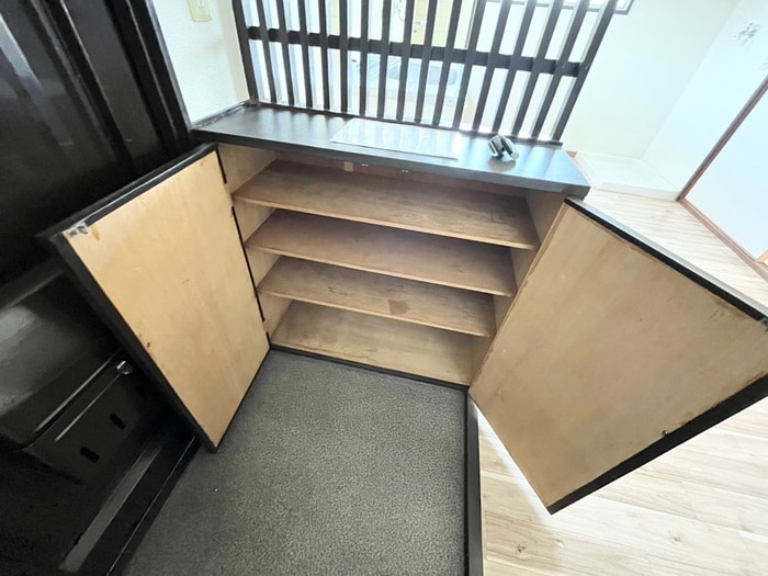 玄関 ウエストヒルズ桂