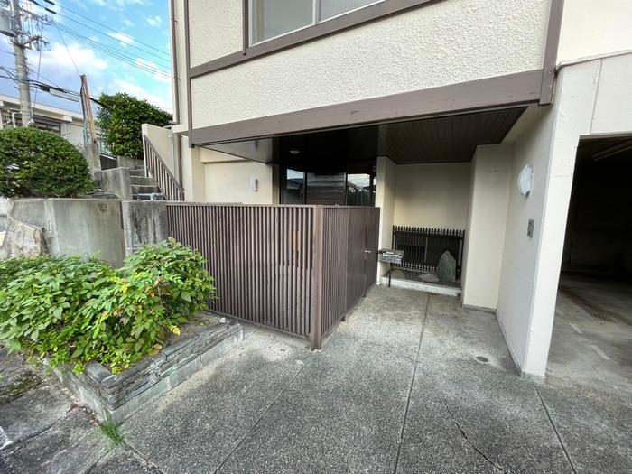 エントランス部分 大亀谷貸家