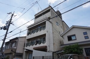 リビング家紋