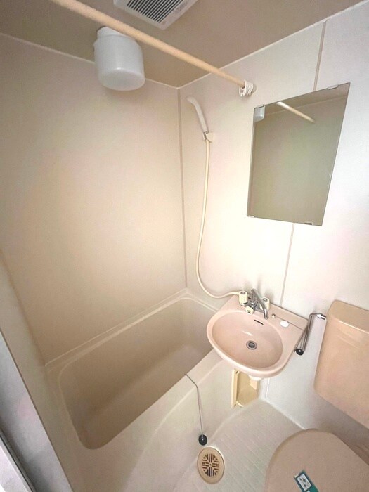 バス／シャワールーム等 上本町ロイヤルハイツ