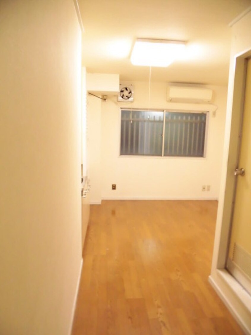 居室 上本町ロイヤルハイツ