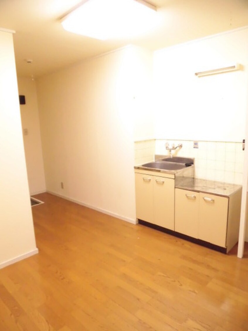 居室 上本町ロイヤルハイツ