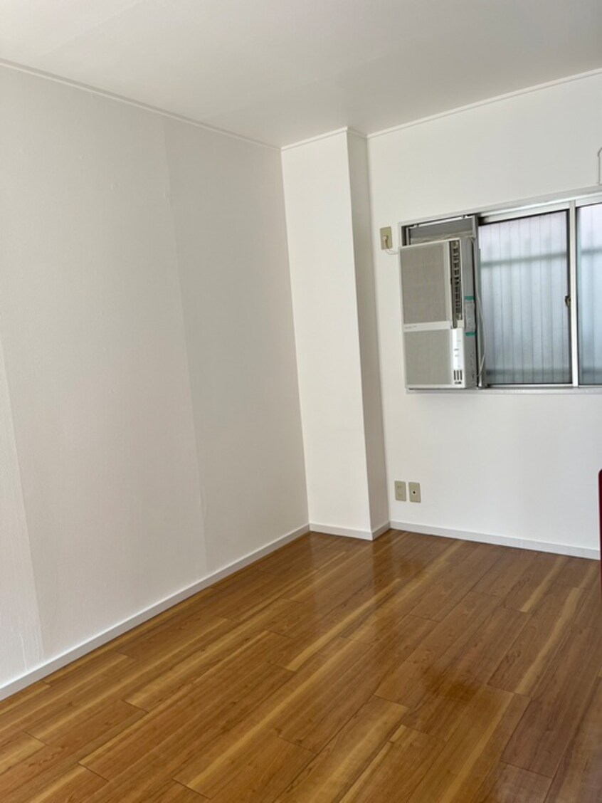 居室 上本町ロイヤルハイツ