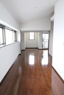 居室 サンレムート江坂east