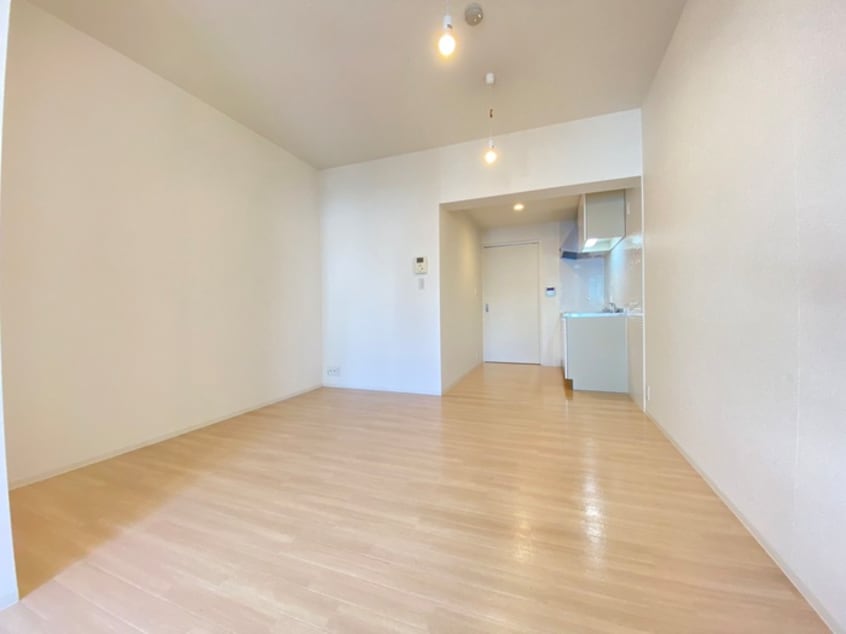 内観写真 MONO COMODO WEST