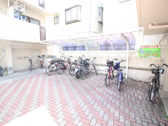駐輪場 ロゼ幸町B棟（206）