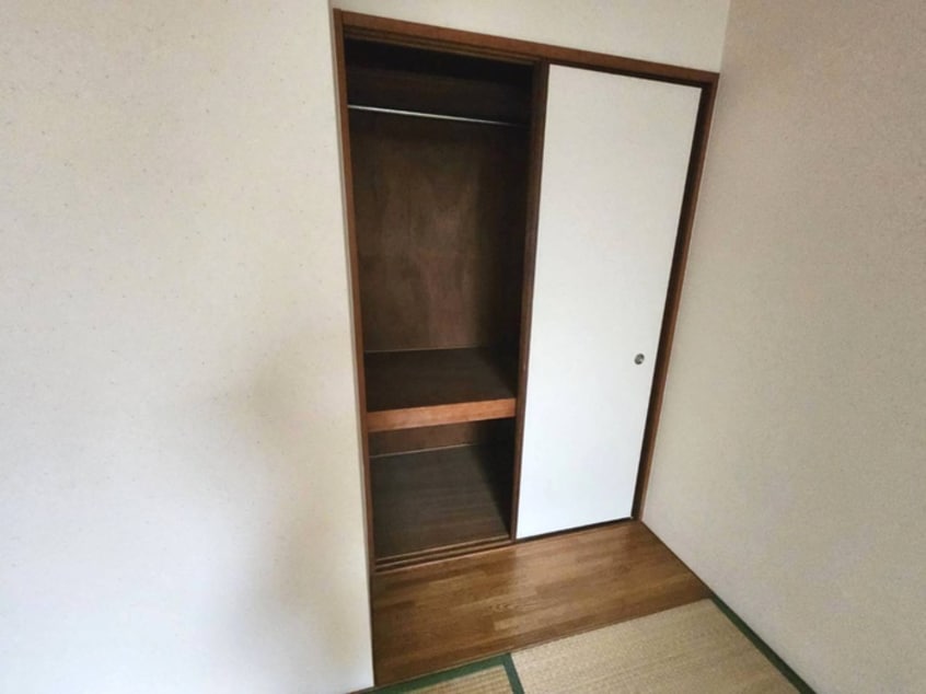 収納 ロゼ幸町B棟（206）