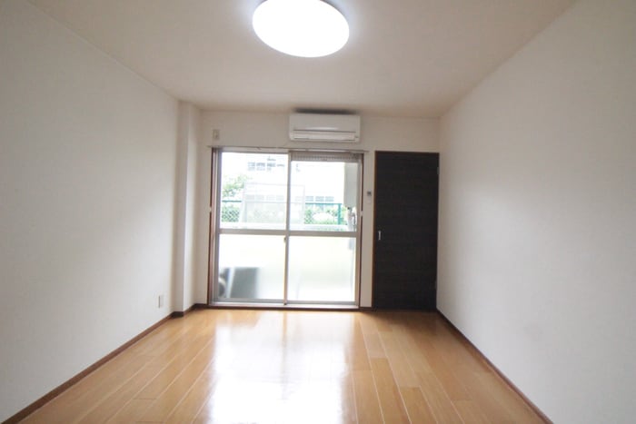 居室 ハイツホリデ－