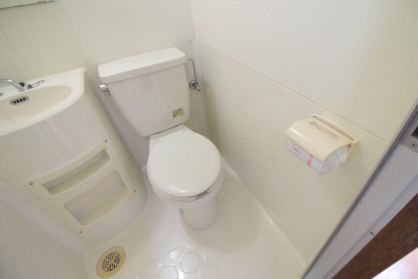 トイレ ハイツホリデ－