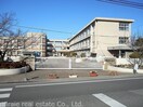 加古川市立平岡小学校(小学校)まで577m ファミールニシタニ