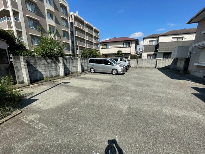 駐車場 ハイツ・クレッシェンド