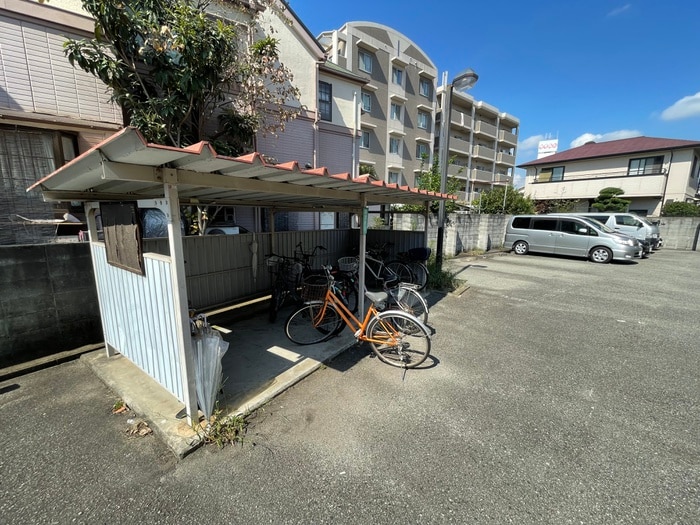 駐輪場 ハイツ・クレッシェンド