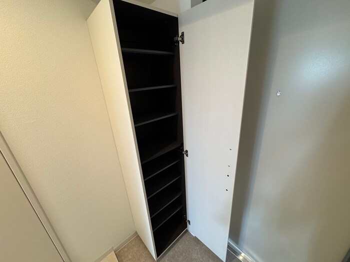 靴箱 パークス堺筋本町