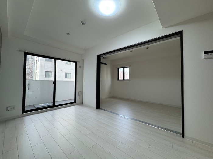 居室 パークス堺筋本町