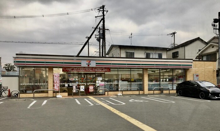 枚方東船橋店(コンビニ)まで292m 東山戸建