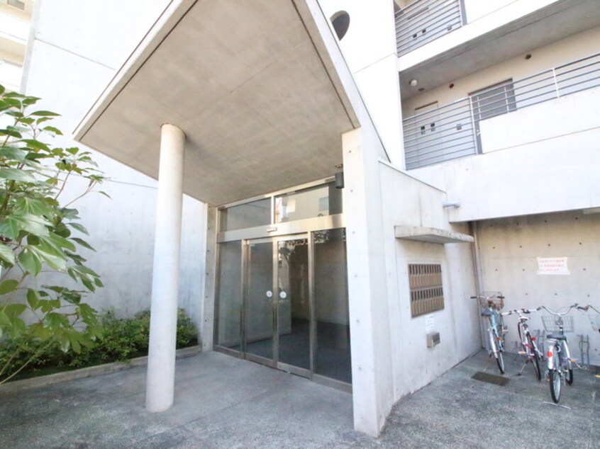 エントランス部分 アビタ細川たかつき