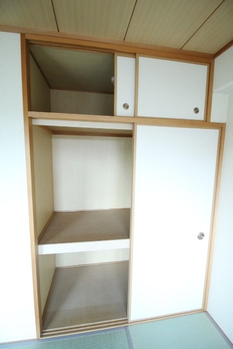 収納 エ－デルハイム