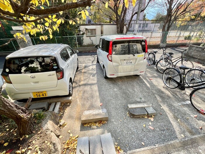 駐車場 ル－ム井守