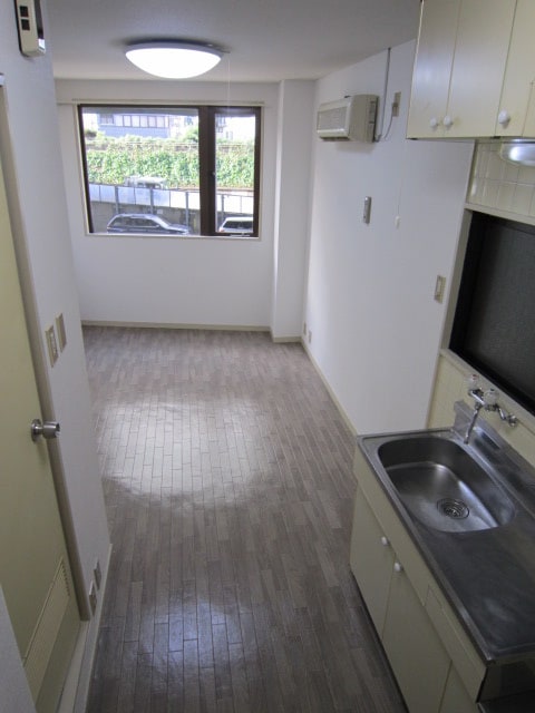 居室 ベルビ－豊田