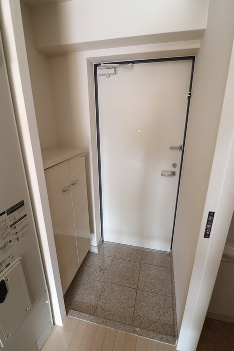 玄関 イクスコート大津駅前