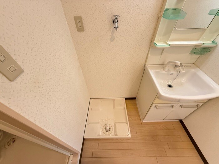 洗濯機置場 グランドハイツ関西