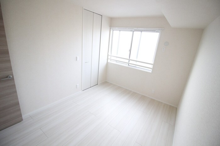 居室 ジラソーレ