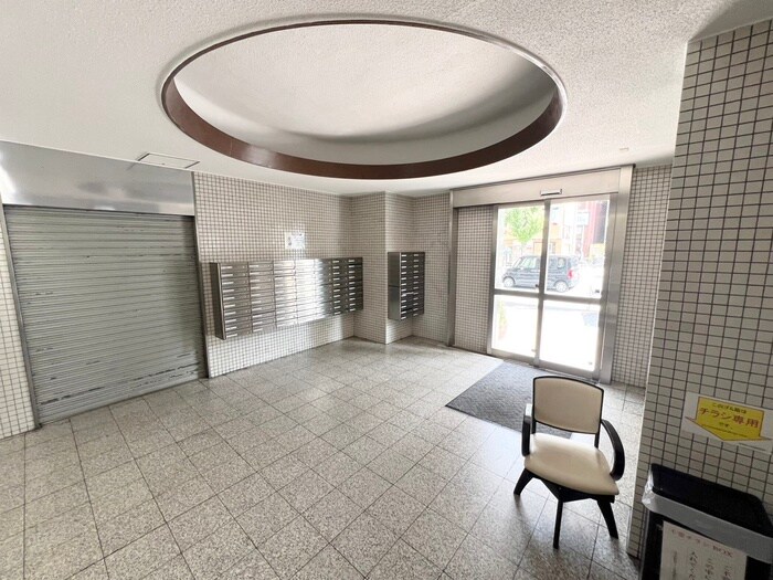 エントランス部分 メゾン茨木(626)