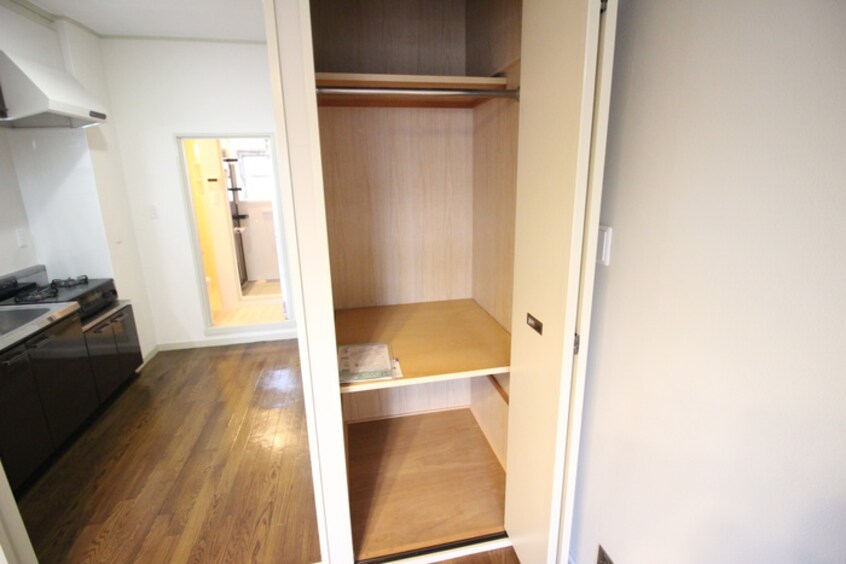 収納 メゾン茨木(626)