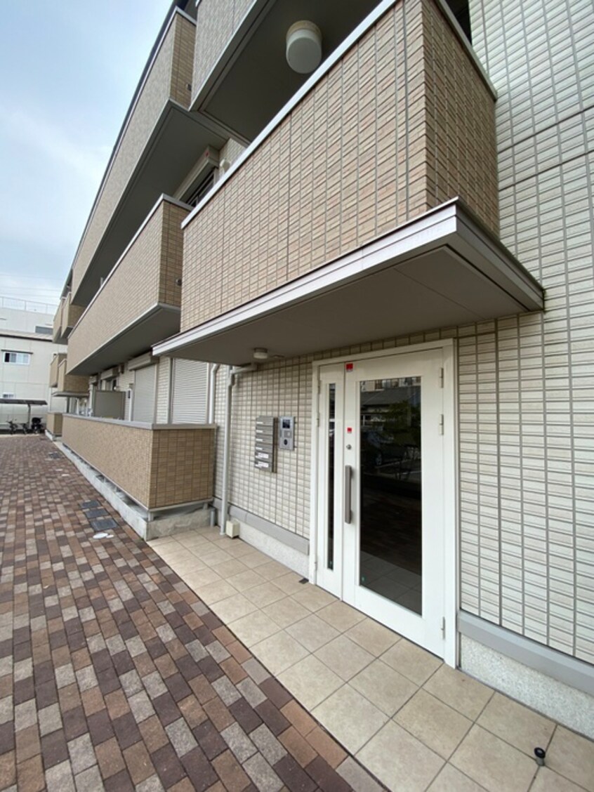 エントランス部分 シオン・ヴィラージュ