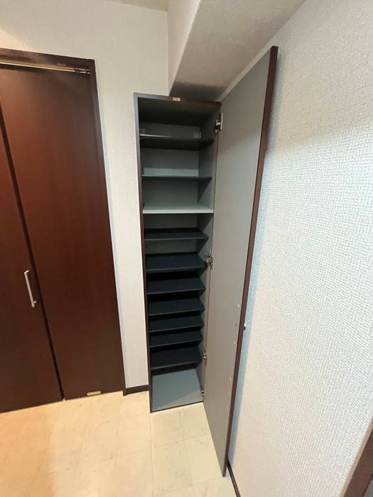 靴箱 Ｕｒｏ上六