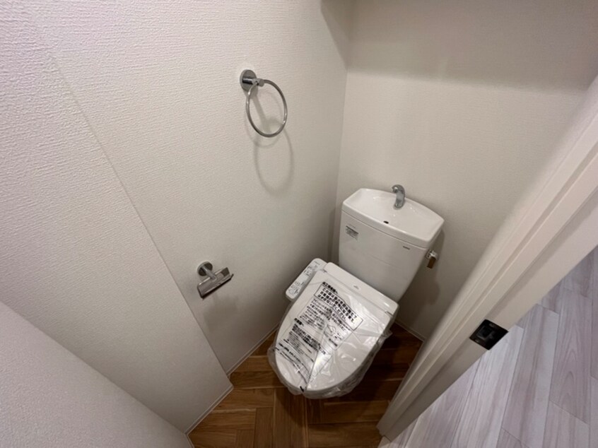 トイレ セレニテ三宮リアン