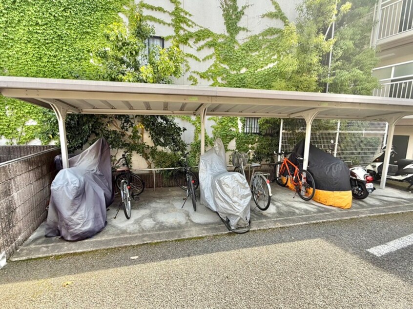 駐輪場 陽明館