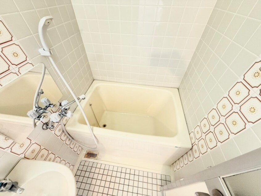 バス／シャワールーム等 岸田ハイツ