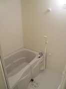 バス／シャワールーム等 ヴィラ・エタ－ナル