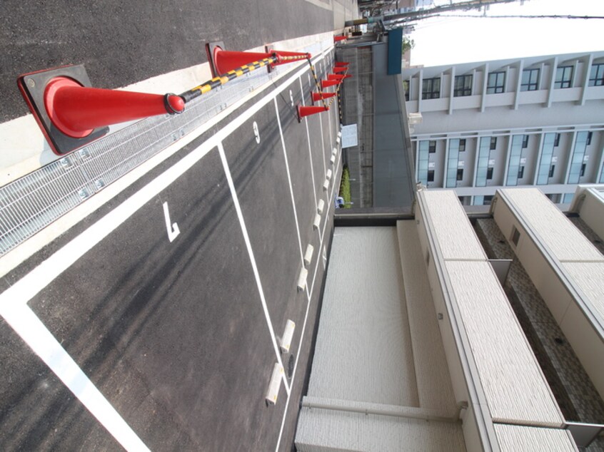 駐車場 ｴｽﾘｰﾄﾞ福島ﾌﾞﾚｲﾌﾞ(204)