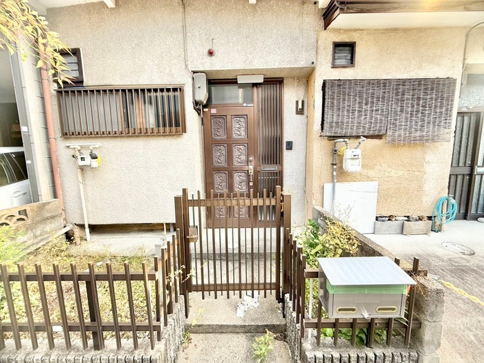 エントランス部分 小倉町南堀池67-33テラスハウス