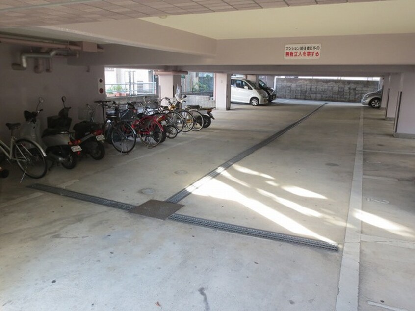 駐輪場 グランデ－ル本多聞