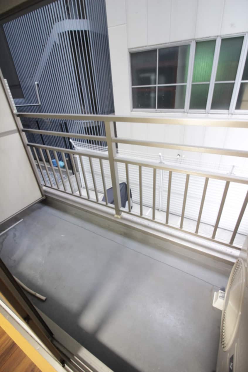 ベランダ・バルコニー HUｇE1
