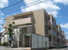 ロ－ファス小島の外観