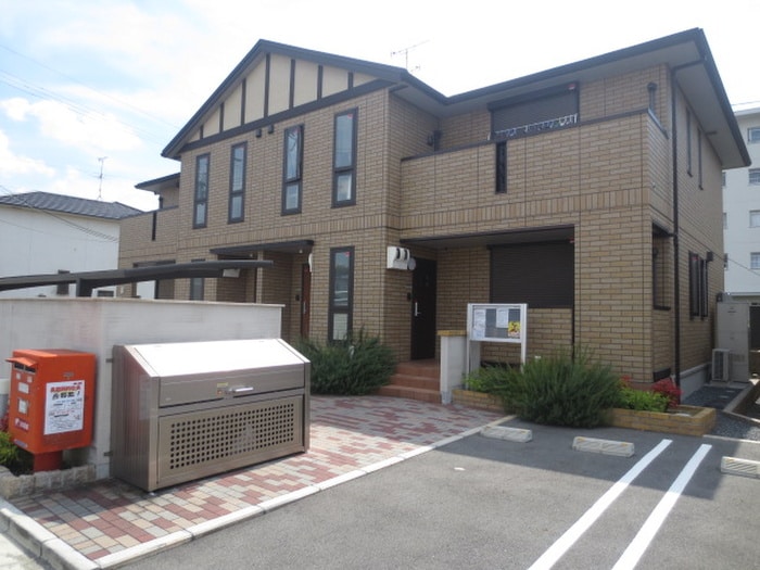 駐車場 グランド　デルニエ